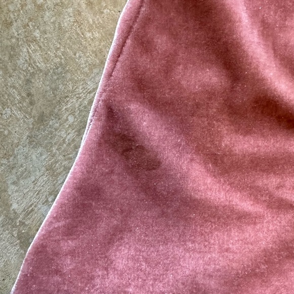 Tobi Pink Velvet Flowy Tank - Picture 6 of 6